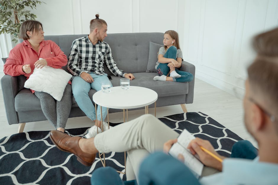 psychologist in meeting with teachers and parents - autism spectrum psychologist psychologist in meeting with teachers and parents - autism spectrum psychologist